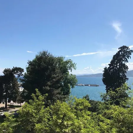 Sea And Park View Flat With Jacuzzi Steam Bath *
